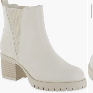 MIA Jody Ribbed Lug Sole Chelsea Boot